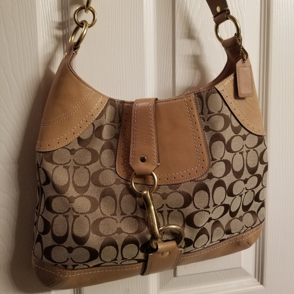 Coach Buckle shoulder bag